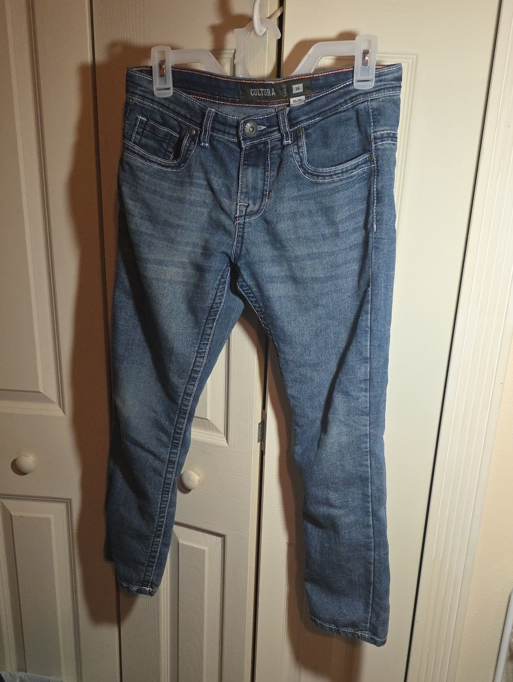Boys's Mid Wash Blue Jeans